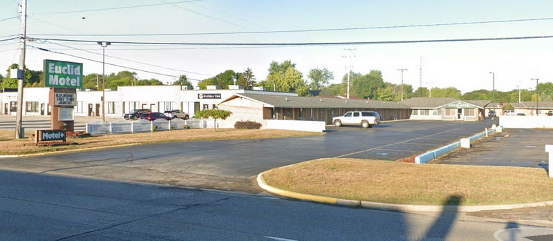 Euclid Motel - Web Listing (newer photo)